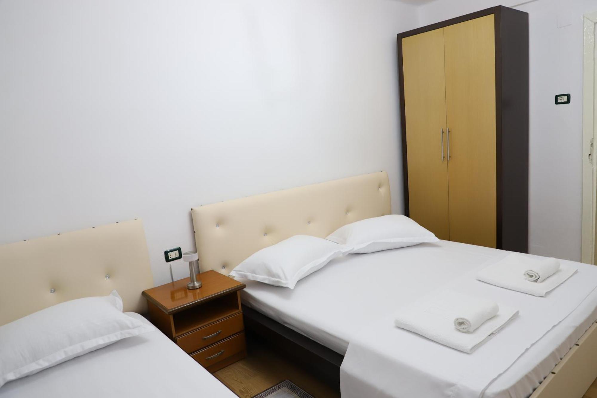 Tb One Bedroom Apartment Berat Kültér fotó